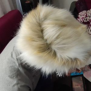 Fur hat